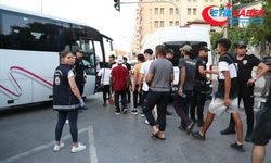 İzmir'de 200 düzensiz göçmen yakalandı