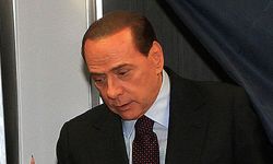 Eski İtalya Başbakanı Berlusconi'nin vasiyetnamesi açıklandı