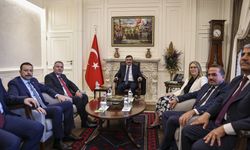 Cumhurbaşkanı Yardımcısı Yılmaz, İzmir'de ziyaretlerde bulundu