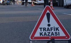 Isparta'da otomobille kamyonetin çarpıştığı kazada 5 kişi öldü
