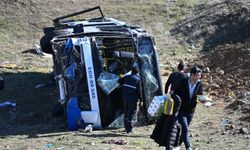 Ankara'da belediye otobüsünün şarampole devrilmesi sonucu 16 kişi yaralandı