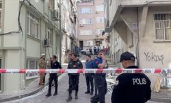 Beşiktaş'ta 4 katlı binanın tadilat yapılan ikinci katındaki dairede patlama meydana geldi