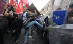 İstanbul'daki 1 Mayıs kutlamalarında 28 polis memuru yaralandı