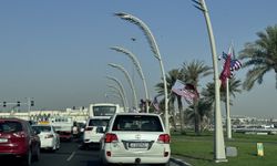 Doha, Trump'ın ziyareti öncesi Katar ve ABD bayraklarıyla donatıldı