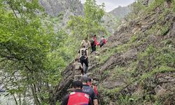 Hakkari'de derede kaybolan gencin bulunması için çalışma başlatıldı