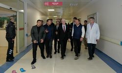 İstanbul Valisi Gül, metrobüs kazasında yaralananları hastanede ziyaret etti