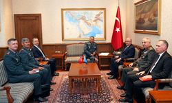 Milli Savunma Bakanı Güler, Kazakistan Genelkurmay Başkanı Kemaletdinov'u ağırladı