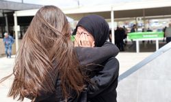 Sivas'ta evlerinde bıçaklanarak öldürülen 2 kardeş son yolculuğuna uğurlandı