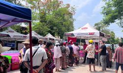 Türkiye'den gönderilen yardım malzemeleri Myanmar'daki depremzedelere ulaştı