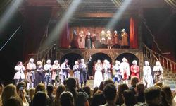 Bedia Muvahhit ’En İyi Dış Yapım Ödülü’ Amadeus’un