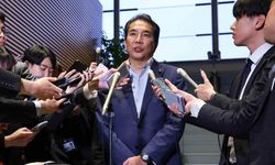 Japon bakan "bağışlanan pirinçler" sayesinde pirinç satın almadığını söyledi, istifa etti