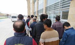 Kırşehir’de 18 düzensiz göçmen yakalandı
