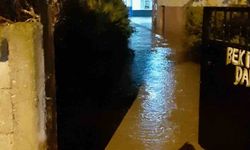 Kırşehir’de sağanak yağış sele neden oldu