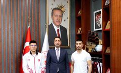 Omzundaki sakatlık yıldırmadı, Türkiye 3.’sü oldu