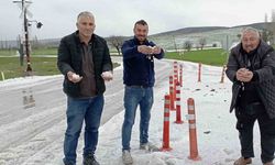 Tokat’ta etkili olan dolu yağışı araziyi beyaza bürüdü