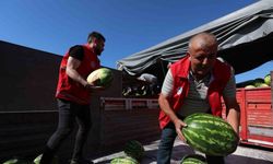 Kayseri’de 17 ton karpuz dağıtıldı