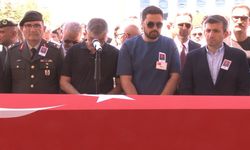 Selçuk Bayraktar, Baykar’ın eski İHA Sistem Koordinatörü Özen’i son yolculuğuna uğurladı