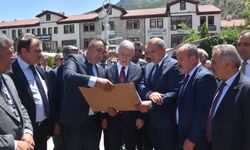 MHP'li Sadir Durmaz Gümüşhane’de: “MHP, Üretken Belediyecilikle Şehirlere Değer Katıyor”