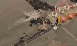 Tekirdağ’da kuraklığın ardından gelen sağanak yağış sokakları dereye çevirdi