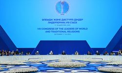 Kazakistan'da, dünyadaki farklı din ve inançların temsilcileri bir araya geldi