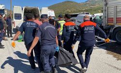 Elazığ’da hafif ticari araç tırın altına girdi: 1 ölü