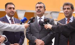 Bakan Tekin, Milli Eğitim Akademisi Sultanahmet Eğitim ve Uygulama Merkezi'ni ziyaretinde konuştu: