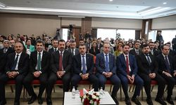 Bakan Tekin, 'Öğretmen Yazar, Çocuk Çiçek Açar' yarışmasının ödül töreninde konuştu: