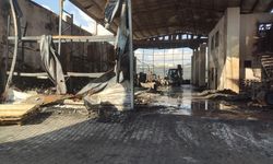 Kocaeli'de fabrika yangınına ilişkin inceleme ve çalışmalar sürüyor