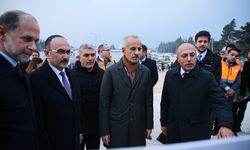 Bakan Uraloğlu, Hatay'da devam eden yol yapım çalışmalarını inceledi