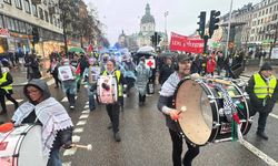 İsveç'te, İsrail'in ateşkese rağmen Gazze'ye saldırıları protesto edildi
