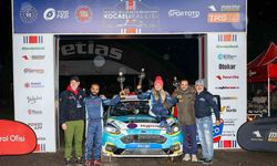 Geçen sene taklalar attığı yarışı, bu sene zirvede bitirdi