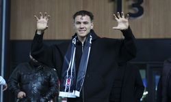 Arnavut futbolcu Kristjan Asllani, Beşiktaş için İstanbul'da