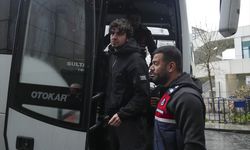 İstanbul'daki uyuşturucu soruşturması kapsamında gözaltına alınan şüpheliler adli tıpta