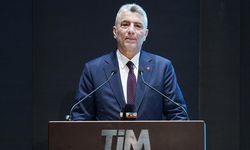 Ticaret Bakanı Bolat, Dönüşen Dünyada İhracat Zirvesi'nin açılışında konuştu: