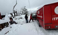 Kardan kapanan yolda diyaliz hastasının imdadına itfaiye yetişti