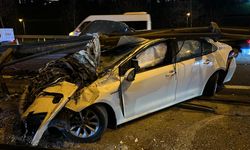 Ataşehir'de iki otomobilin çarpıştığı kazada 2 kişi yaralandı