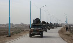 Suriye İçişleri Bakanlığı'na bağlı güçler, Haseke'ye girmek için bekleyişini sürdürüyor