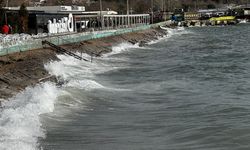 Tekirdağ'da lodos deniz ulaşımını olumsuz etkiliyor