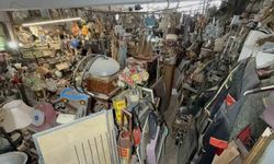 47 yıllık tutku servete dönüştü: antika dükkânında adım atacak yer yok