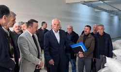 Arıcılara arı besleme şekeri dağıtıldı