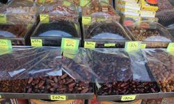 Şanlıurfa'da tarihi çarşıda Ramazan yoğunluğu