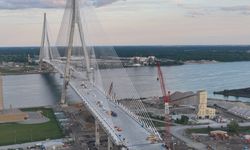 Trump, Kanada'nın inşa ettiği köprünün mülkiyetini istedi