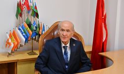 MHP Lideri Bahçeli: Türk milletini yok etmeye çalışanların ensesinde bozkurtun nefesini hissettirmeye yeminliyiz