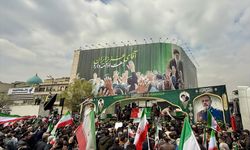 ABD-İsrail saldırılarında ölen İranlı komutanlar için Tahran'da cenaze töreni düzenlendi