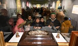 Gaziantep'te 'Mukaddes Emanetler Sergisi'ne yoğun ilgi