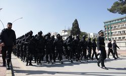 Suriye'de 2 bin yeni polis ve asker için mezuniyet töreni düzenlendi