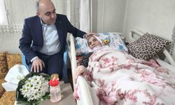Cumhuriyetin tanığı 113 yaşındaki Cemile ninenin Kadınlar Günü kutlandı