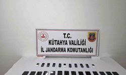 Kütahya'da kaçak telefon operasyonu, 29 telefon ele geçirildi