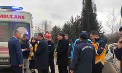 Yalova'da servis midibüsü kaza yaptı: 1 ölü, 20 yaralı