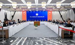 Adalet Bakanı Gürlek, Suça Sürüklenen Çocuklara İlişkin Araştırma Komisyonu üyeleri ile görüştü: